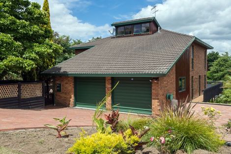 Photo of property in 70 Grand Vue Road, Kawaha Point, Rotorua, 3010