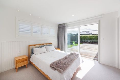 Photo of property in 48 Memorial Drive, Hokowhitu, Palmerston North, 4410