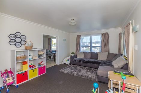 Photo of property in 21 Cornwall Street, Levin, 5510