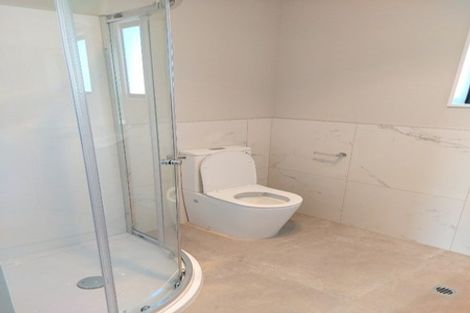 Photo of property in 1/30 West Coast Road, Glen Eden, Auckland, 0602