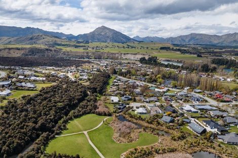 Photo of property in 17 Hunt Place, Albert Town, Wanaka, 9305