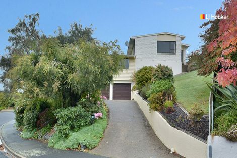 Photo of property in 35 Pioneer Crescent, Helensburgh, Dunedin, 9010