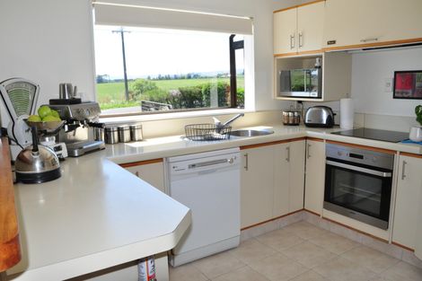 Photo of property in 99 Akers Road, Linton, Palmerston North, 4472