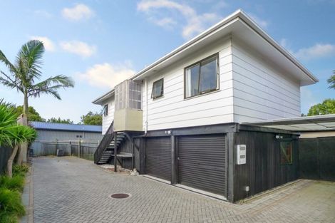 Photo of property in 2/37 Mcleod Road, Weymouth, Auckland, 2103