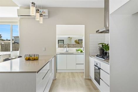 Photo of property in 18 Raymond Grace Avenue, Huapai, Kumeu, 0810