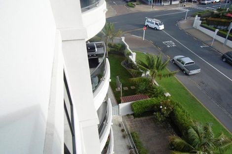 Photo of property in 175gd Hurstmere Road, Takapuna, Auckland, 0622