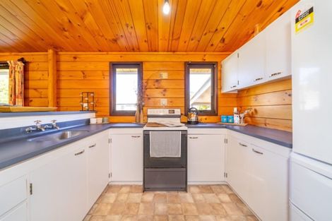 Photo of property in 10 Jasper Grove, Birchville, Upper Hutt, 5018