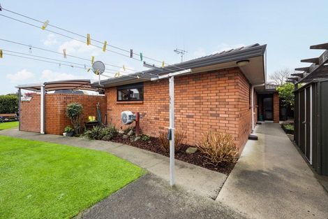 Photo of property in 2 Pascal Place, Flagstaff, Hamilton, 3210