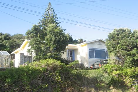 Photo of property in 22 Thornley Street, Titahi Bay, Porirua, 5022
