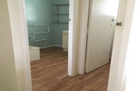 Photo of property in 13 Tampin Road, Hillpark, Auckland, 2102