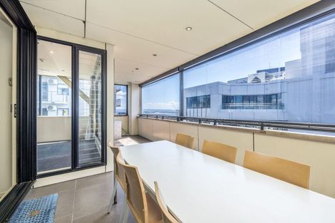 Photo of property in 10a/2 Saint Martins Lane, Grafton, Auckland, 1010