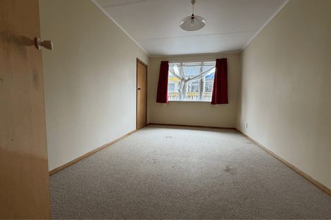 Photo of property in 18 Hinemoa Street, Levin, 5510