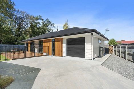 Photo of property in 7 Angus Place, Carterton, 5713