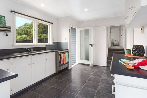 Photo of property in 129 Conclusion Street, Ascot Park, Porirua, 5024