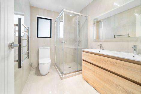 Photo of property in 10 Rorotu Avenue, Karaka, Papakura, 2113