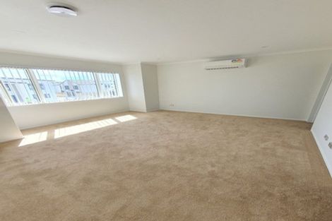 Photo of property in 7 Survila Street, Takanini, 2110