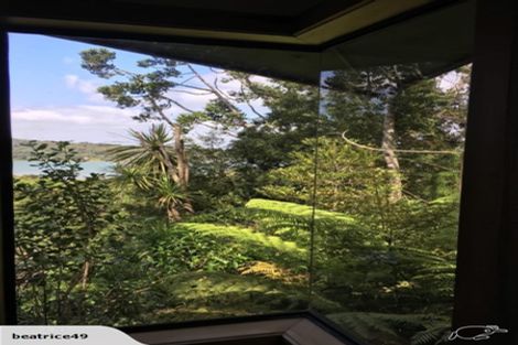 Photo of property in 3 Armour Road, Parau, Auckland, 0604