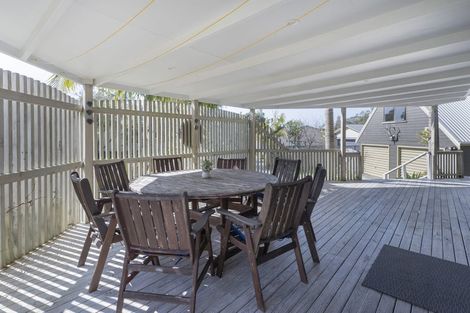 Photo of property in 117 Rimu Place, Matarangi, Whitianga, 3592