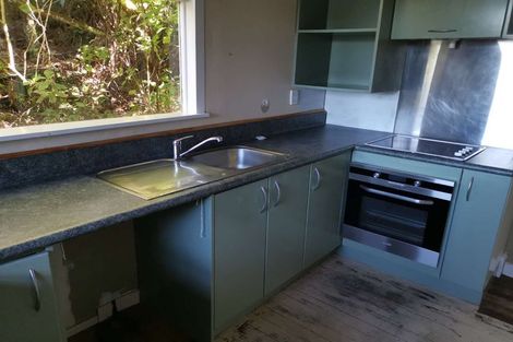 Photo of property in 45 Takahe Road, Titirangi, Auckland, 0604