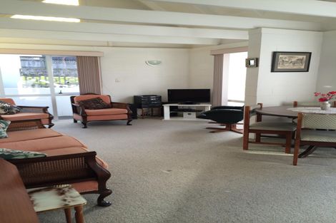 Photo of property in 3/20 Selwyn Road, Cockle Bay, Auckland, 2014