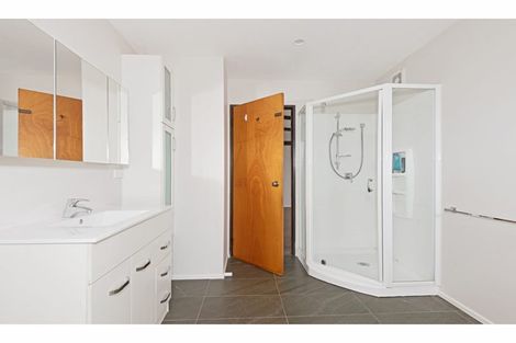 Photo of property in 51 Cargill Street, Papakura, 2110