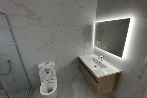 Photo of property in 16 Pohewa Road, Silverdale, 0932