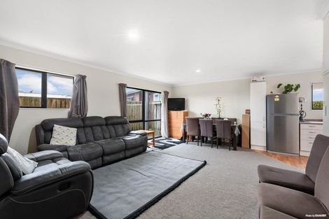 Photo of property in 49 Tiraumea Drive, Pakuranga, Auckland, 2010