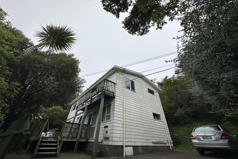 Photo of property in 31b Omega Street, Newlands, Wellington, 6037