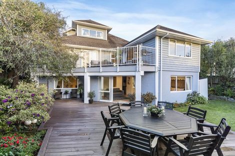 Photo of property in 21 Brooke Ridge Rise, East Tamaki Heights, Auckland, 2016