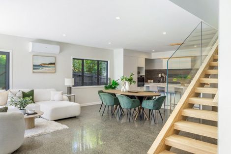 Photo of property in 15 Schnapper Rock Road, Greenhithe, Auckland, 0632