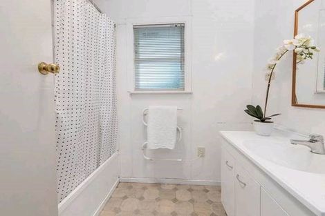 Photo of property in 4 Henry Street, Western Heights, Rotorua, 3015