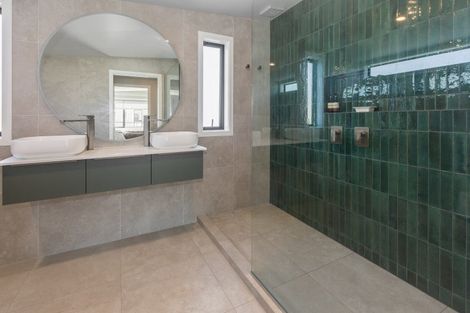 Photo of property in 35 The Esplanade, Raumati South, Paraparaumu, 5032