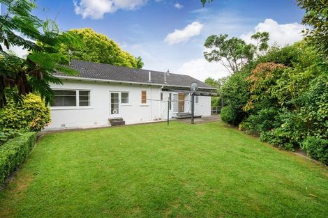 Photo of property in 4 Awatea Terrace, Hokowhitu, Palmerston North, 4410