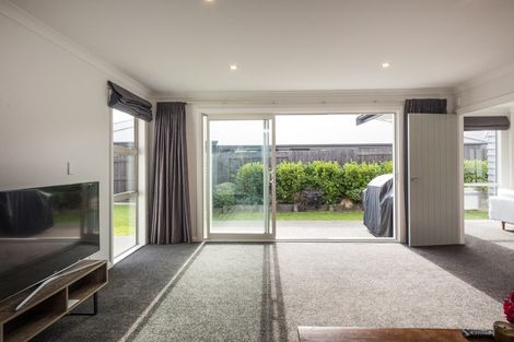 Photo of property in 10 Silicon Way, Fitzherbert, Palmerston North, 4410