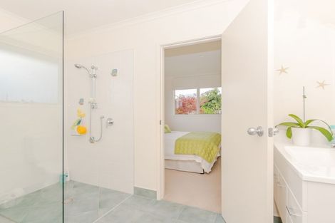 Photo of property in 48 Riverview Road, Kerikeri, 0230