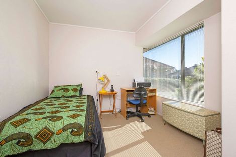 Photo of property in 3/6 Marbeth Court, Botany Downs, Auckland, 2010