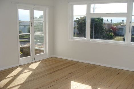 Photo of property in 5 Watene Crescent, Waitara, 4320