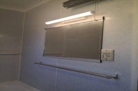 Photo of property in 1/454 East Coast Road, Windsor Park, Auckland, 0630