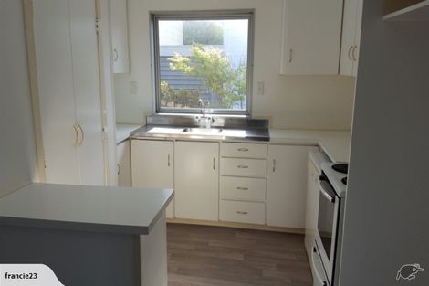 Photo of property in 1/62 Target Road, Totara Vale, Auckland, 0629