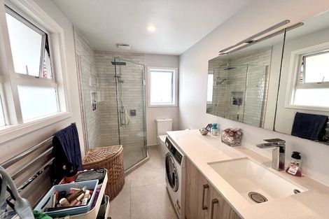 Photo of property in 1/7 Gordon Avenue, Forrest Hill, Auckland, 0620