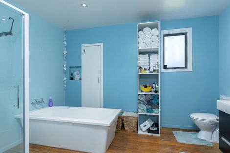 Photo of property in 9 Lincoln Street, Picton, 7220