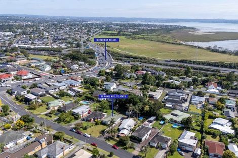 Photo of property in 10 Covil Avenue, Te Atatu South, Auckland, 0610