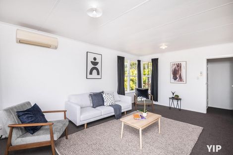 Photo of property in 11 Lenox Grove, Johnsonville, Wellington, 6037