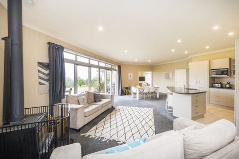 Photo of property in 865 Reid Line East, Bunnythorpe, Palmerston North, 4481