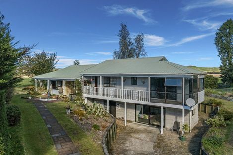 Photo of property in 21 Kawerau Road, Putauaki, Whakatane, 3192