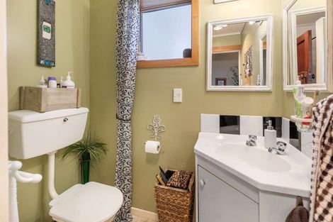 Photo of property in 7 Portia Street, Stratford, 4332