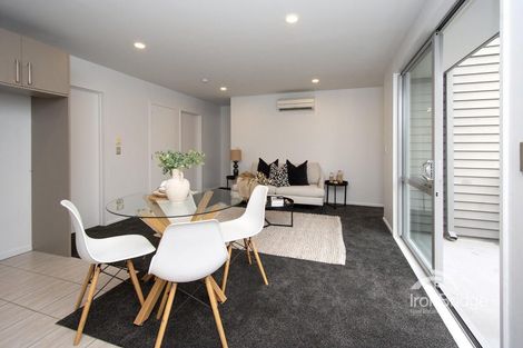 Photo of property in 172d Edgeware Road, Edgeware, Christchurch, 8013