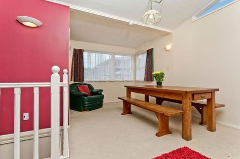 Photo of property in 3 Hamilton Place, Glenfield, Auckland, 0629