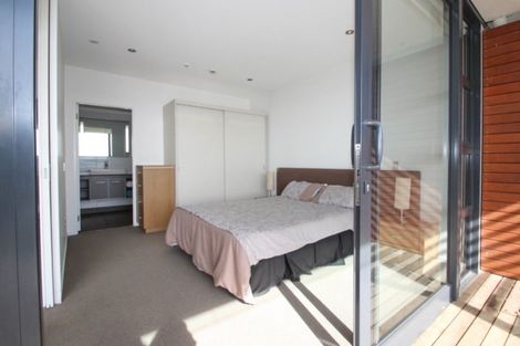 Photo of property in 207/7 Humber Street, Pandora, Napier, 4110