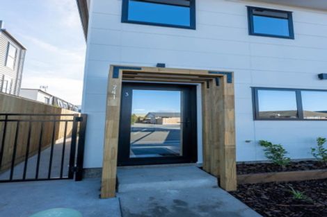 Photo of property in 25/180 Marine Parade, New Brighton, Christchurch, 8083